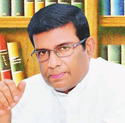 ශාන්ත සාගර හෙට්ටිආරච්චි පියතුමා(මීගමුව සාන්ත මරියා දේවස්ථානයේ මීසම් සේවක, මීගමුව දිසාව භාර ප්රධාන පියතුමන්)